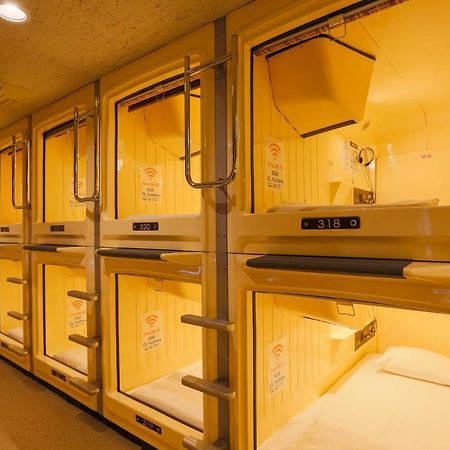 Hotel Capsule Land Yushima Tokyo Esterno foto